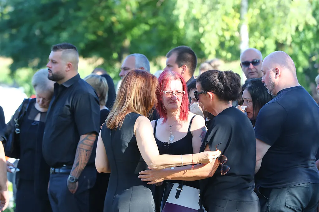 Temetik a négy gyermeket hátra hagyott édesanyát