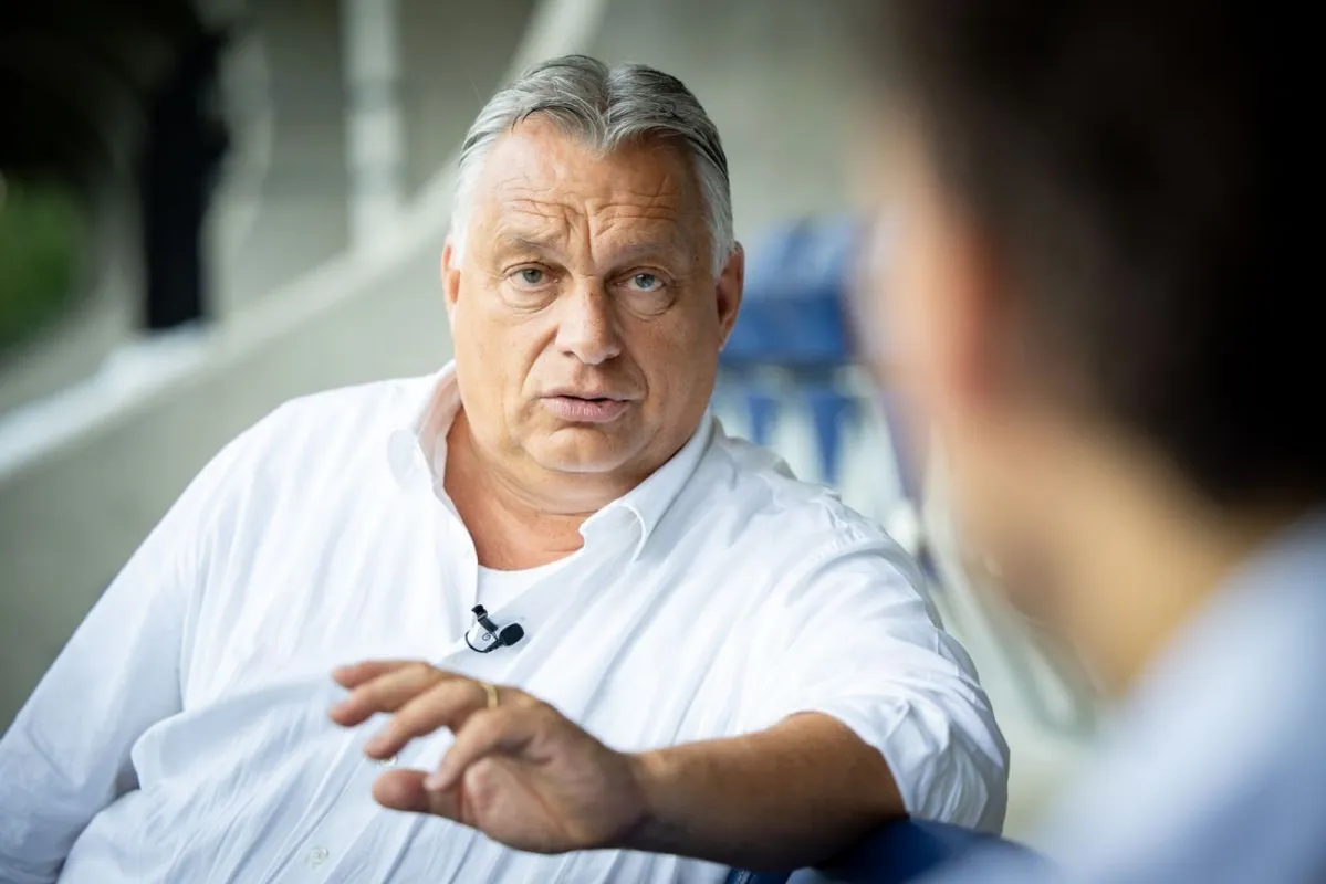 Orbán Vitor a felcsúti Pancho Aréna lelátóján