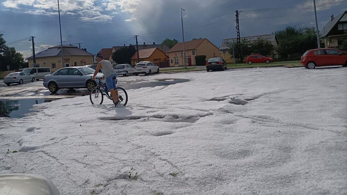 Megbolondult az időjárás: Kisvárda úgy nézett ki, mintha havazott volna! - Fotók