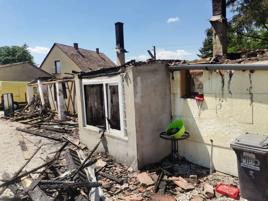 Cece, Bózsa család, háztűz, tűz, család, Bózsa János, máshol ne használd illusztrációnak,