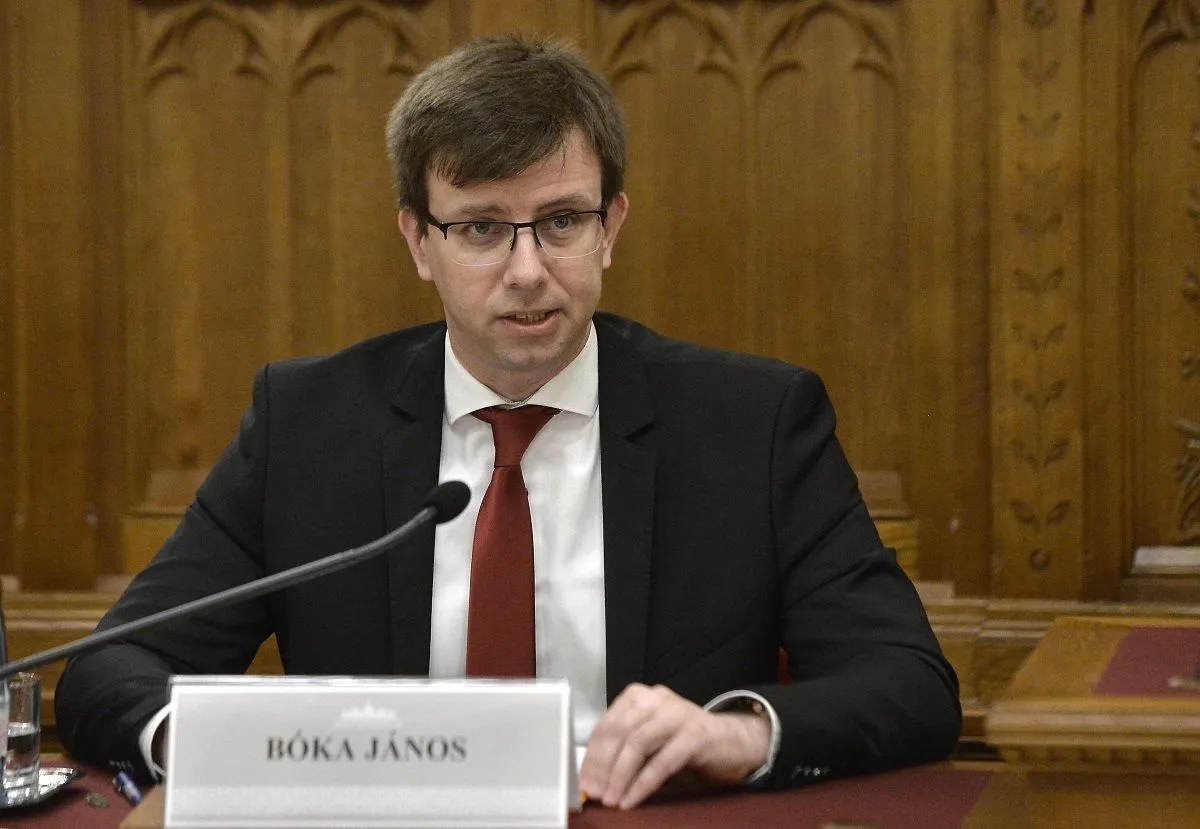 BÓKA János