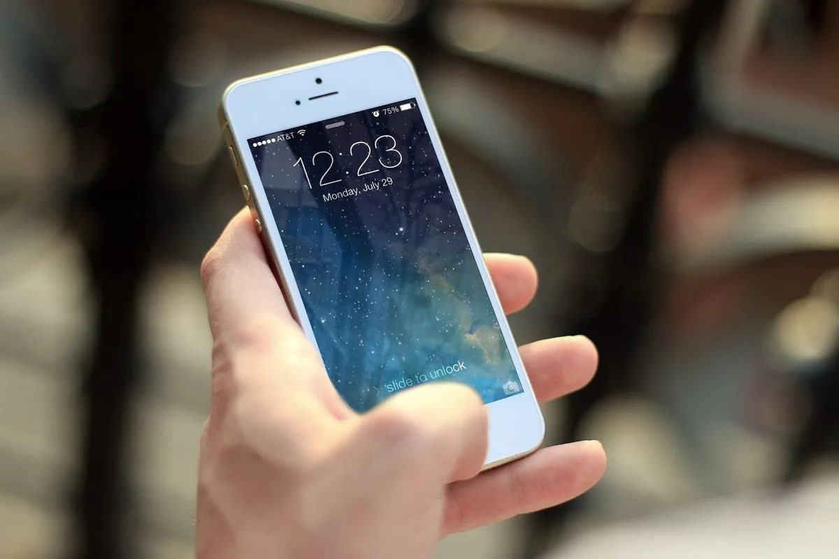Apple Iphone telefon sablon