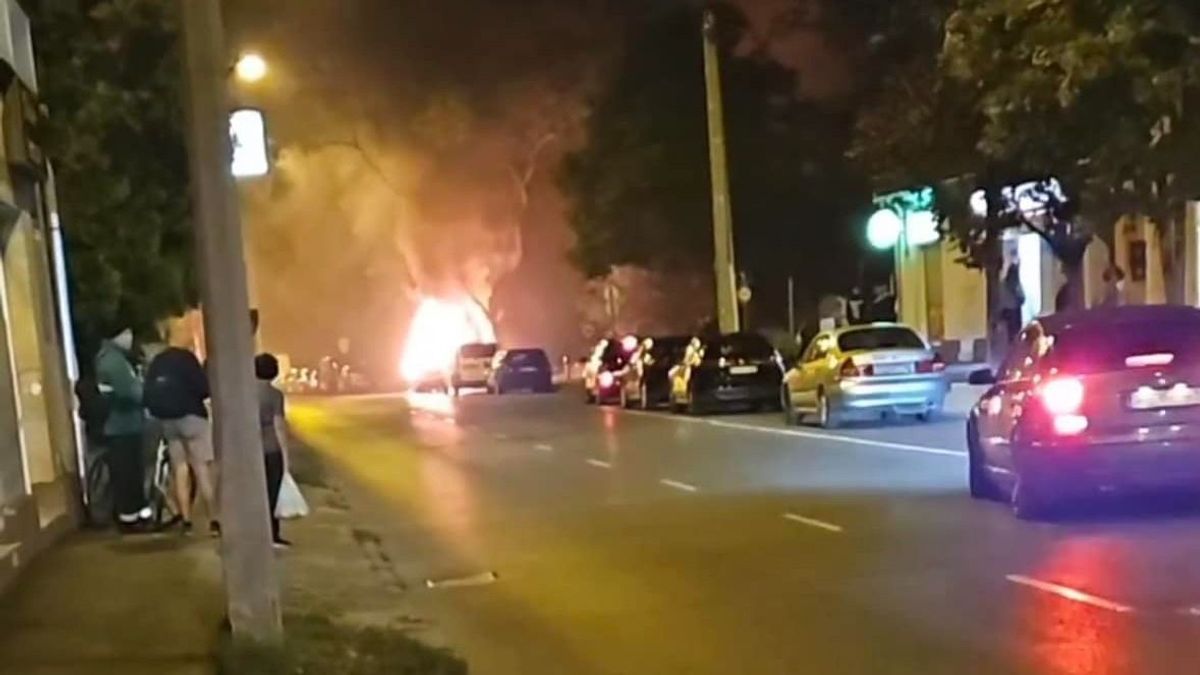 "Pont előttünk gyulladt ki és robbant fel az autó" – házak és üzletek is beleremegtek a detonációba Nyíregyházán – videó