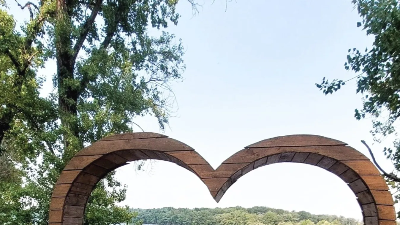 Biciklivel mentem világgá a ricsaj elől