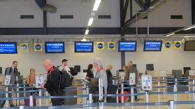 A Ryanair közel 50 000 forintra bírságolt meg egy idős házaspárt a rossz beszállókártyáik miatt