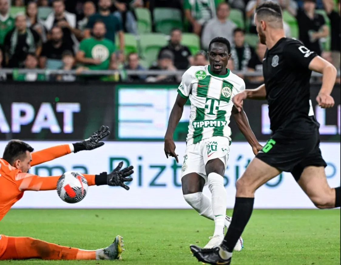 Adama Traoré mindkét félidőt gyors góllal kezdte a Fradiban