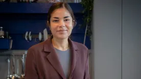 Rózsaszín ruhában jelentette be Gáspár Evelin az örömhírt: a szülők elsírták magukat a boldogságtól