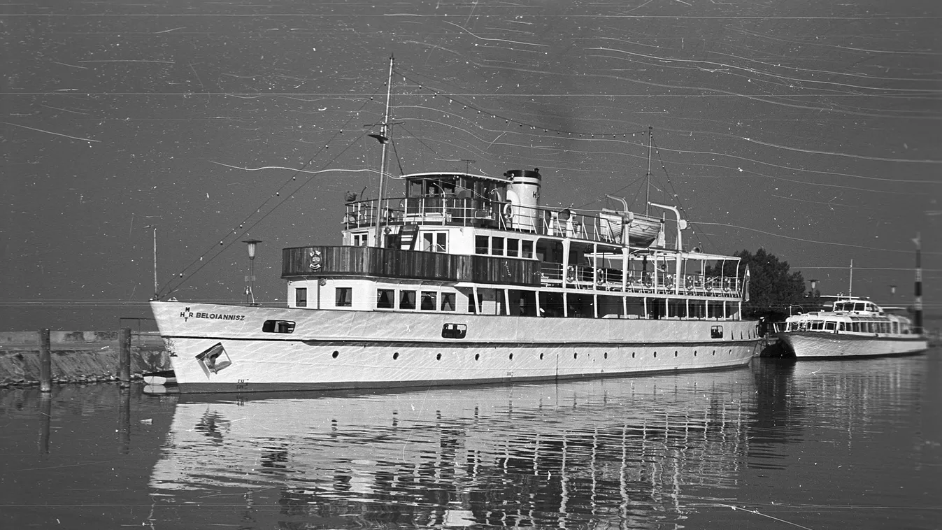 Hamarosan újra közlekedik a Balatonon a legendás Beloiannisz sétahajó