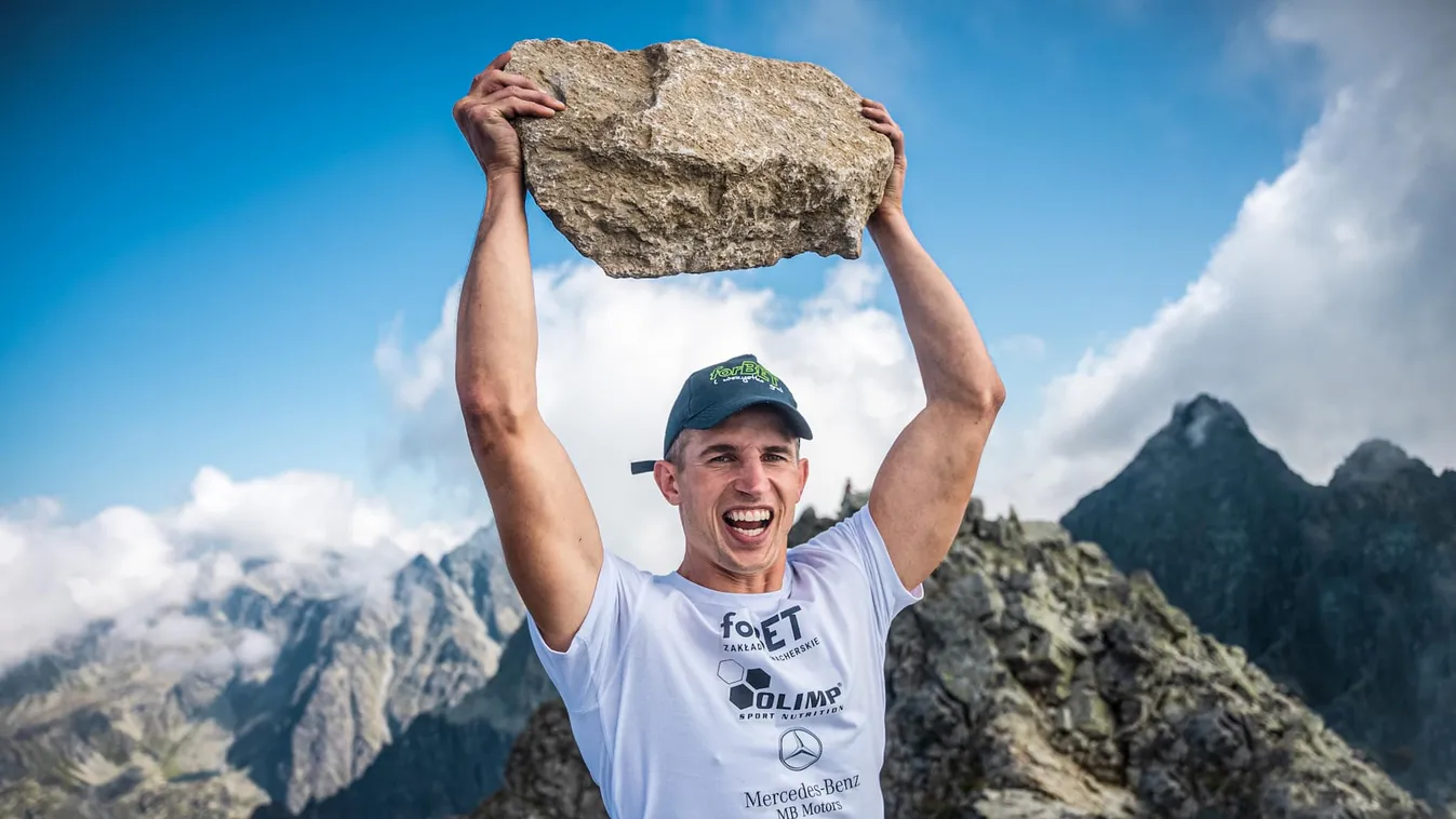 Egy lengyel sportoló 50 kilós sziklát vitt egy hegycsúcsra, most pénzbírságra számíthat