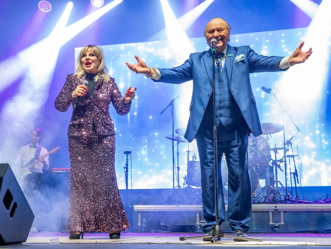 20230901 Korda György Balázs Klári koncert Siófok Plázs fotó: Szabolcs László