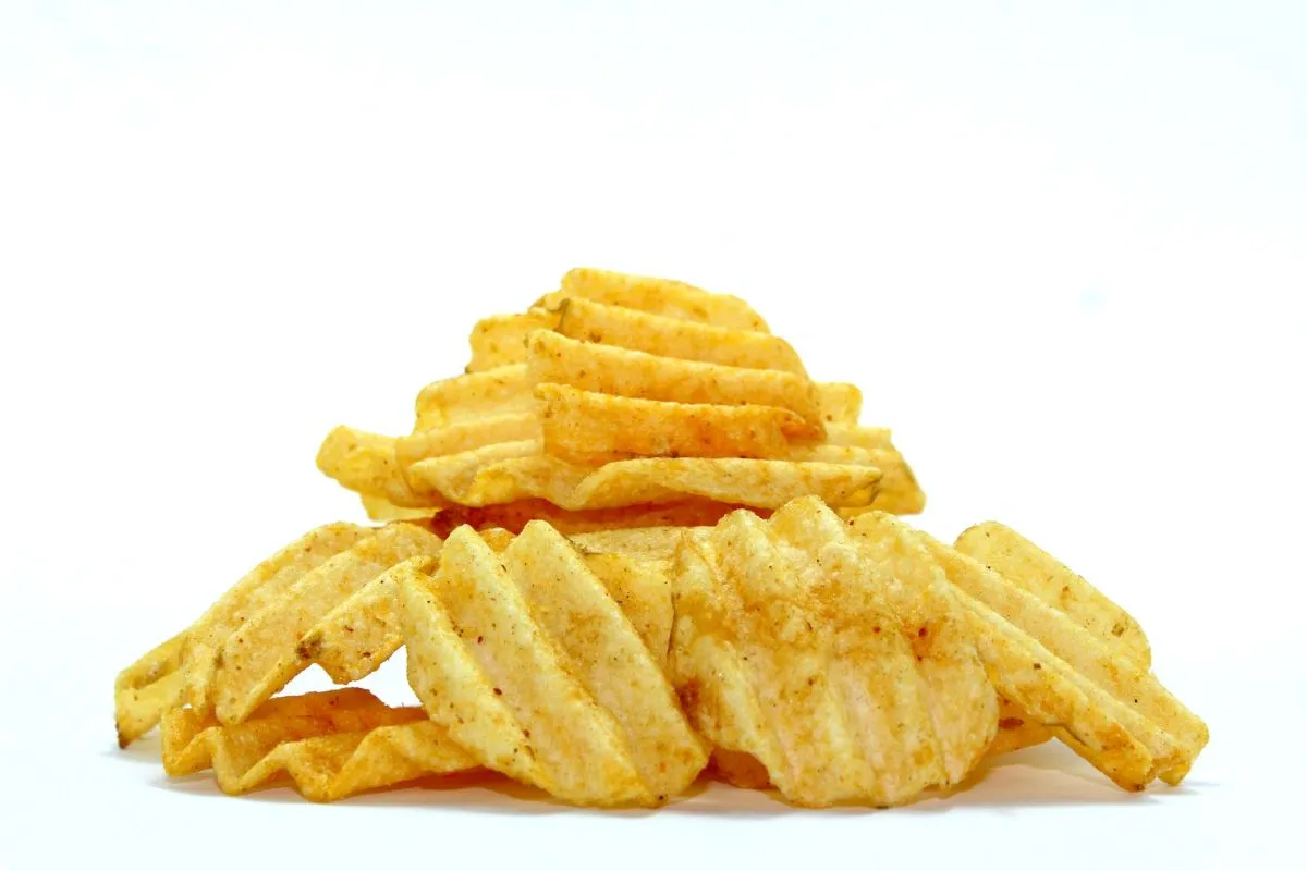 Csipsz chips rágcsálnivaló nassolnivaló