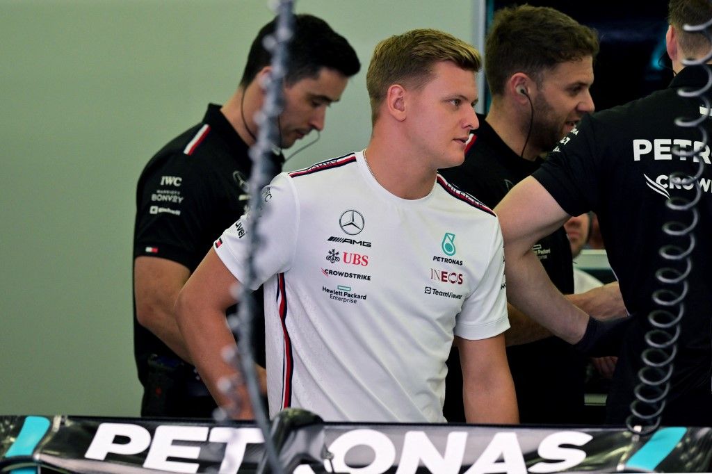 Mick Schumacher szerint a Mercedesnél tesztpilótaként is jobb versenyzővé vált