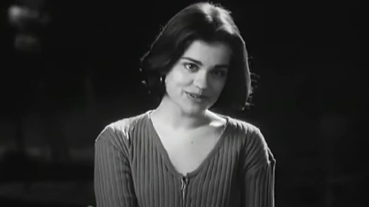 Varga Veronika (Emilie Müller) YouTube videógrab