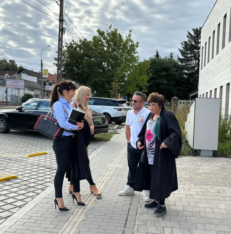 L.L. Junior Körtvélyessy Kinga dr Hyross Virág dr Landes Judit