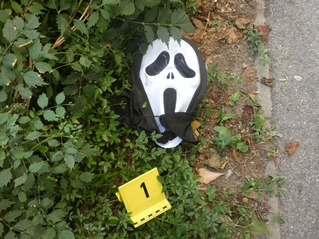 sikoly maszk halloween