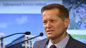 "Sokat csibészkedtünk" - ezt mondja Krausz Ferencről, a magyar Nobel-díjasról a testvére