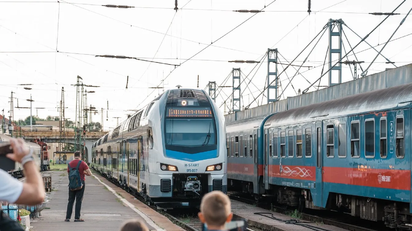 Ismét ingyenesen utazhatnak a kisiskolások az őszi szünetben