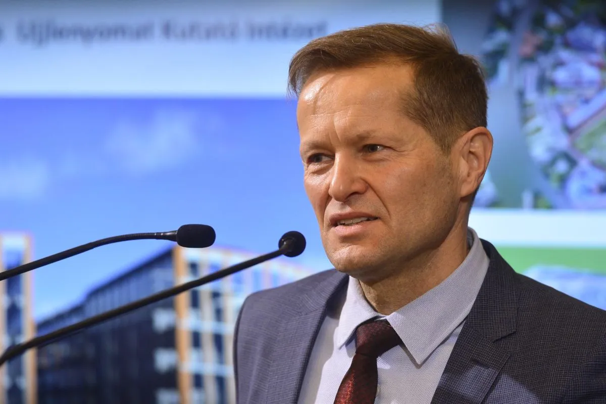 KRAUSZ Ferenc
