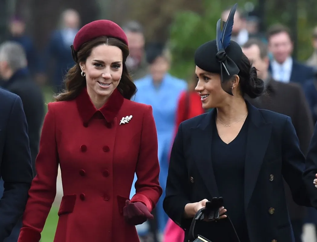 Katalin hercegné (balra) és Meghan Markle (jobbra) Northfoto