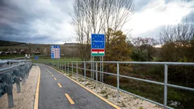 Most már Pozsonytól Budapestig lehet tekerni a Duna bal partján