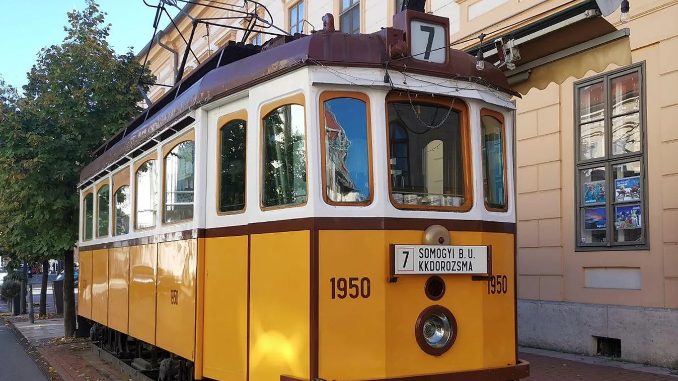 A világhálón hódít a szegedi villamos