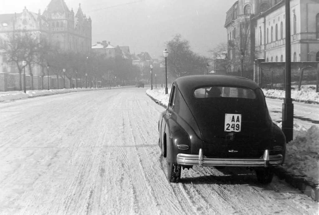 fortepan_13794 1955 Stefánia út fotó Szent-tamási Mihály