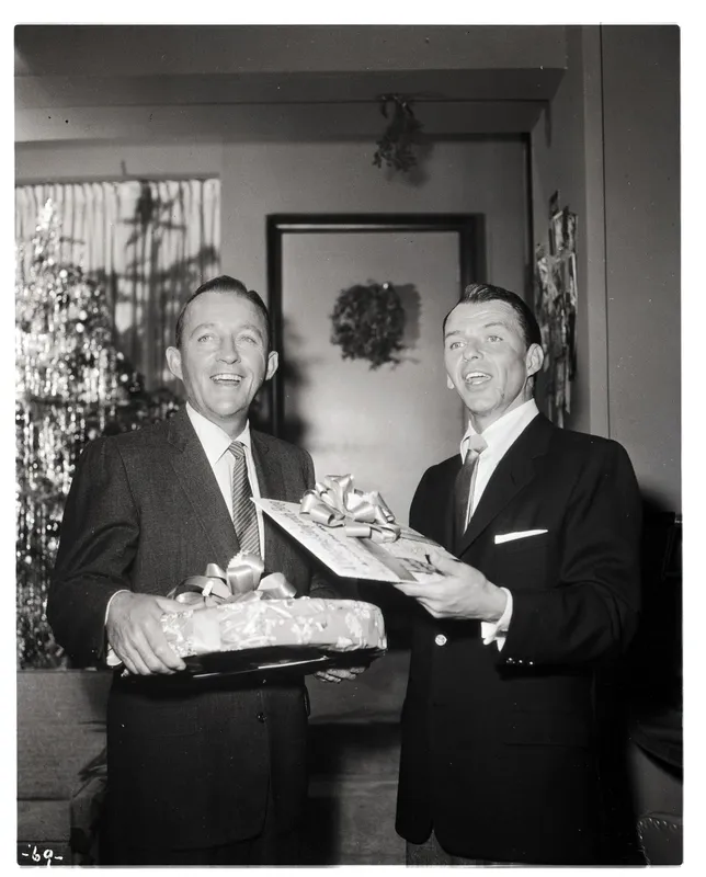 L-R: BING CROSBY;FRANK SINATRA