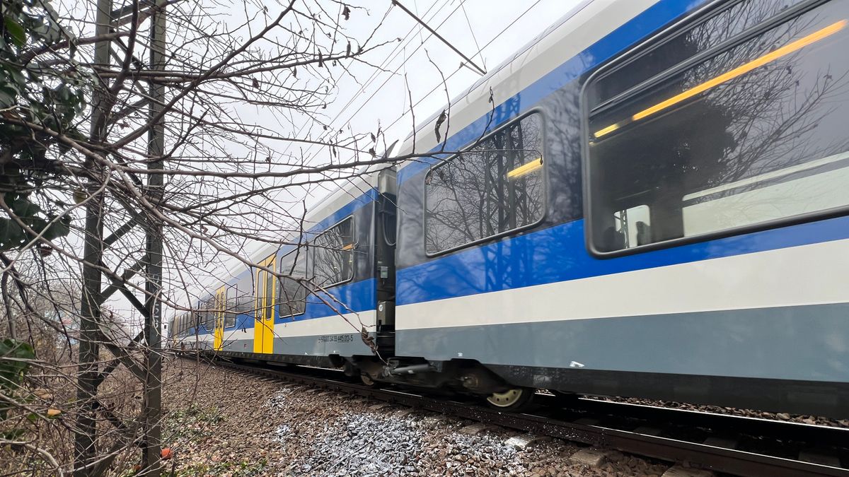 Rettenetes: ismét gázolt a vonat a Balatonnál