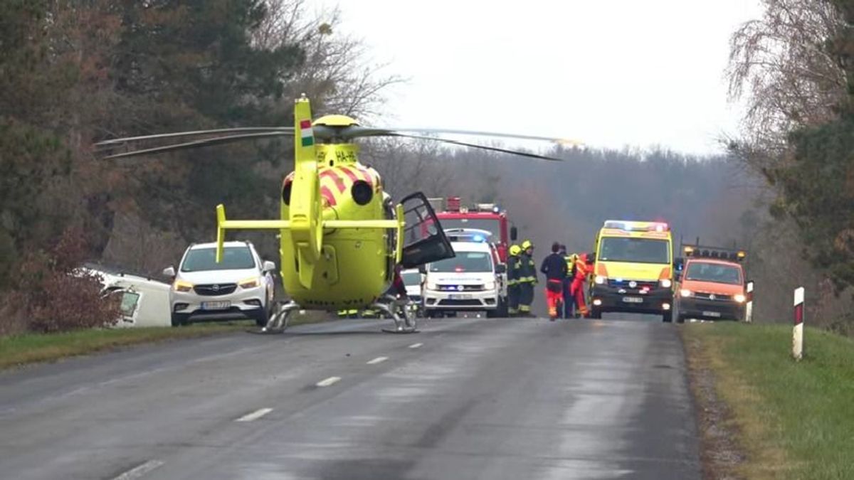 Mentőhelikopter szállt le az elátkozott magyar útra, ketten is éltüket vesztették