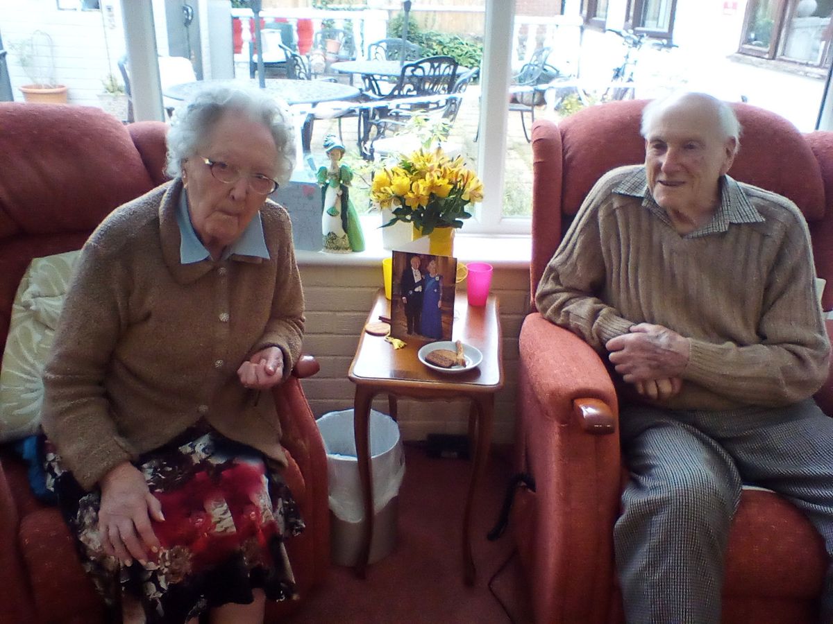 Dorothy Walter (103) és Tim Walter (102) fotó: SWNS, Northfoto