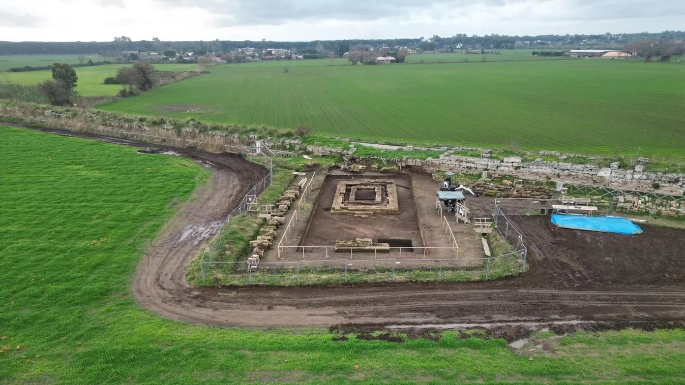 Videó: Két görög dór templomot tártak fel a híres olaszországi romvárosban