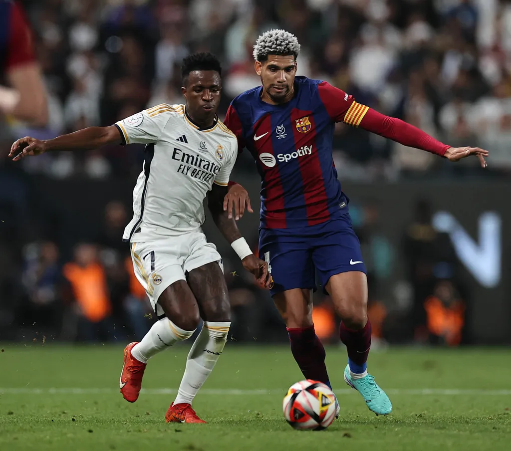 Real Madrid v Barcelona - Spanish Super Cup