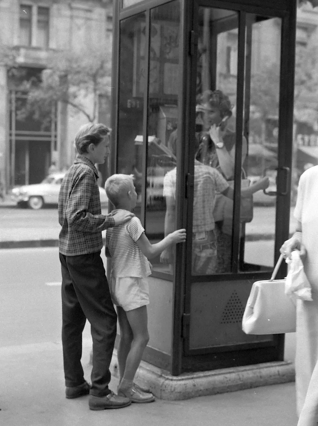 1963 családi telefonálás az Erzsébet (Lenin) körúton