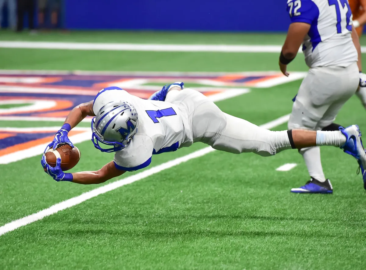 Az NFL sportolóját megtámadták