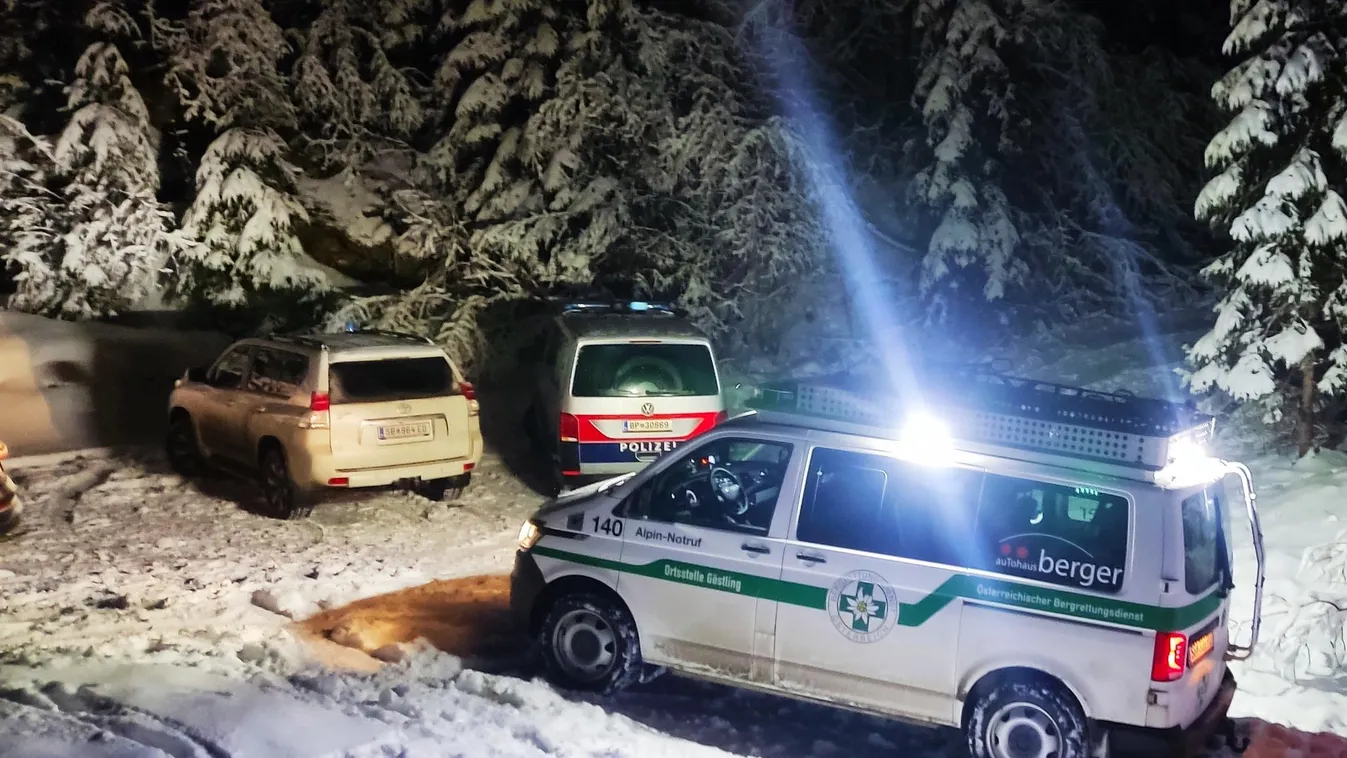 Egy magyar síelő vesztette életét Ausztriában, 20 méteres mélységbe zuhant