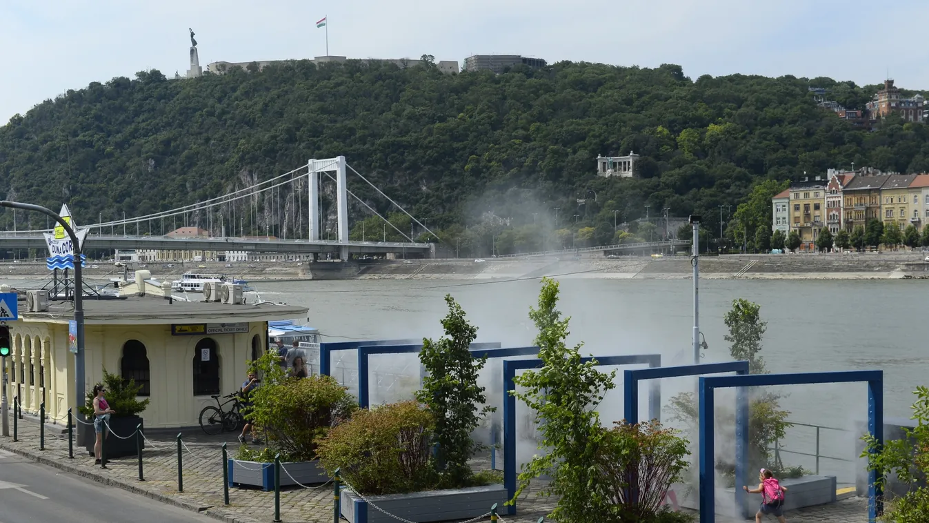 Fauszodát alakítanának ki a rakpart mellett, hogy a Duna vizében lehessen strandolni