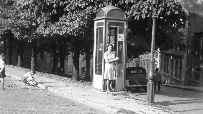 Telefonfülkék a régi Budapeten - retro fotók