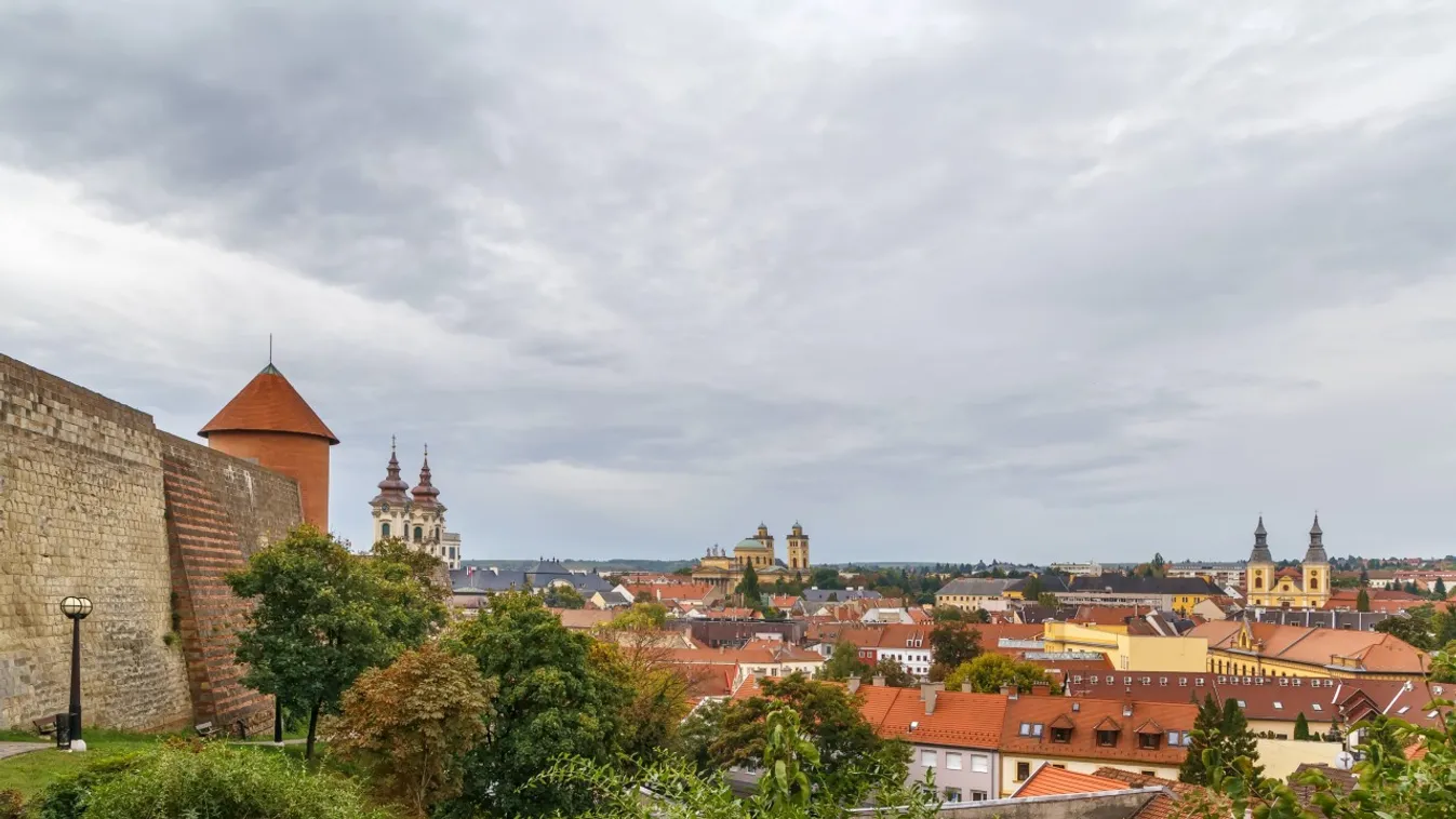 Munkalehetőségek zöme várja az álláskeresőket Magyarország legfőbb turisztikai városaiban