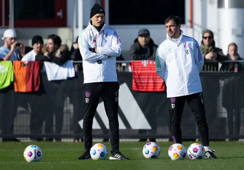 Thomas Tuchel és Lőw Zsolt (jobbra): a PSG és a Chelsea után, most a Bayernnél dolgoznak együtt - nyárig