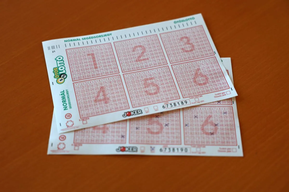 Kiderült, ki mire költené az ötöslottó főnyereményét, ha megnyerné / 