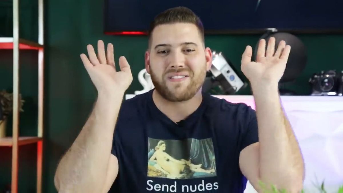 Gyermekpornográfia: A gyermekvédelmi tüntetés egyik szervezője arra szólított fel egy kiskorú fiút, hogy küldjön neki képeket a nemi szervéről