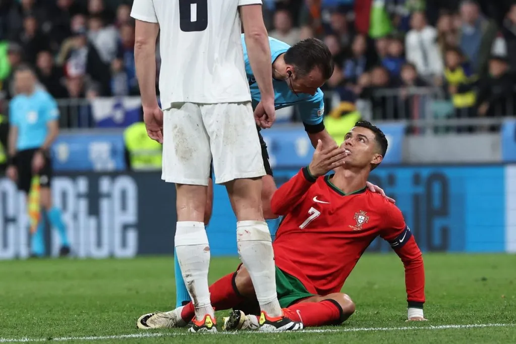 Slovenia v Portugal - UEFA EURO 2024 qualifying playoffs
