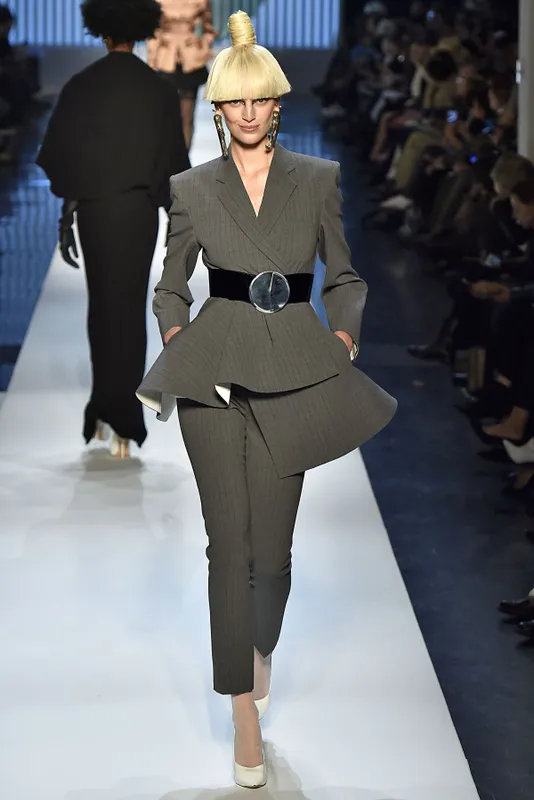 HOT FELTÖLTÉS - AXENTE VANESSAFrance: Paris Fashion Week - Jean Paul Gaultier Haute Couture Fashion Show