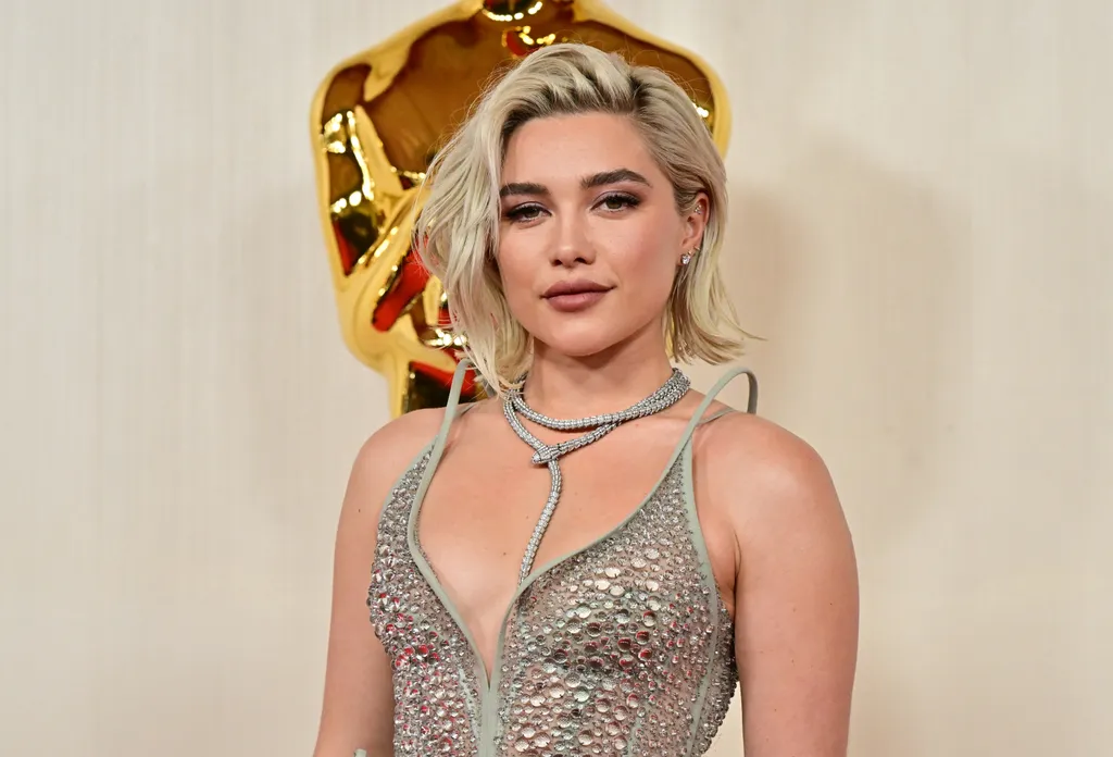 A Marvel-sztár Florence Pugh szettje is extrémre sikeredett
