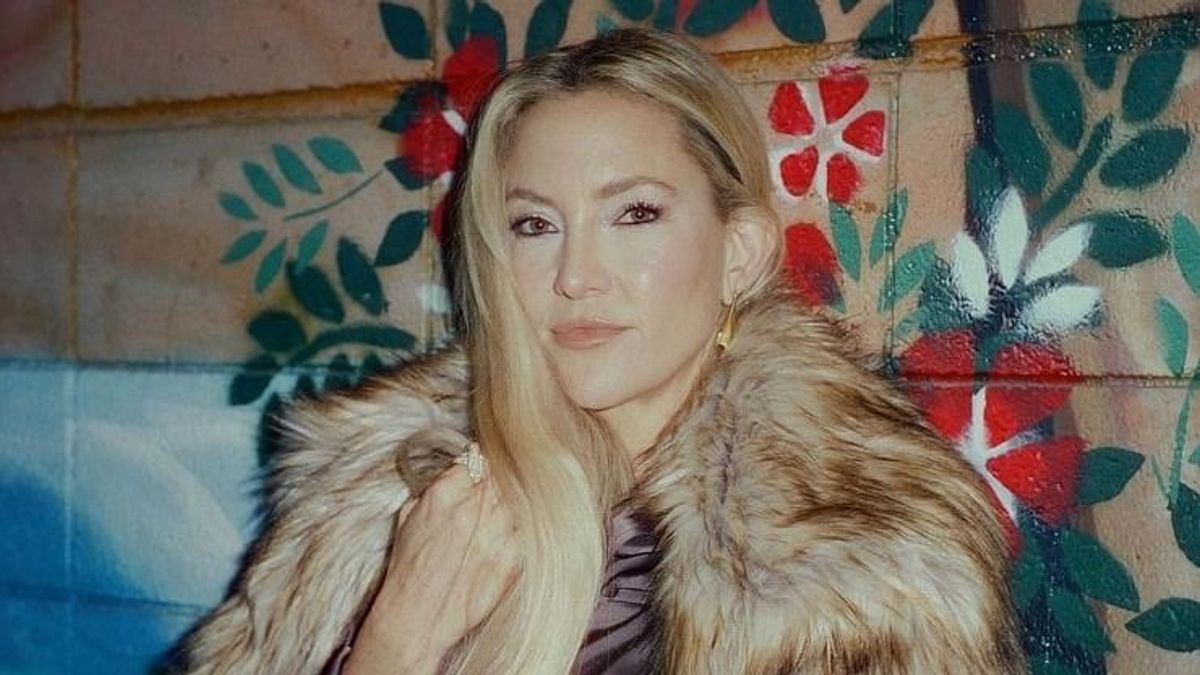 Magyar Nanushkát visel Kate Hudson új videóklipjében