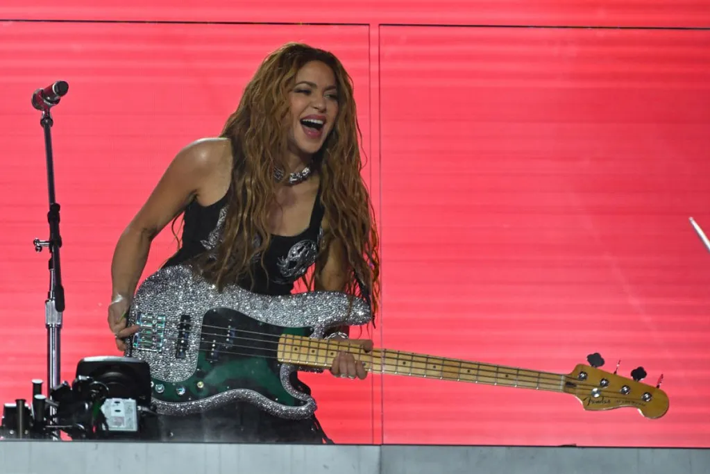 Shakira újra kezdi megtalálni önmagát és a boldogságát a fájó szakítás után