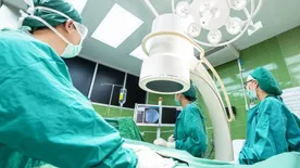 Folyton deja vu érzés gyötörte: éber állapotában kellett megoperálni az agyát