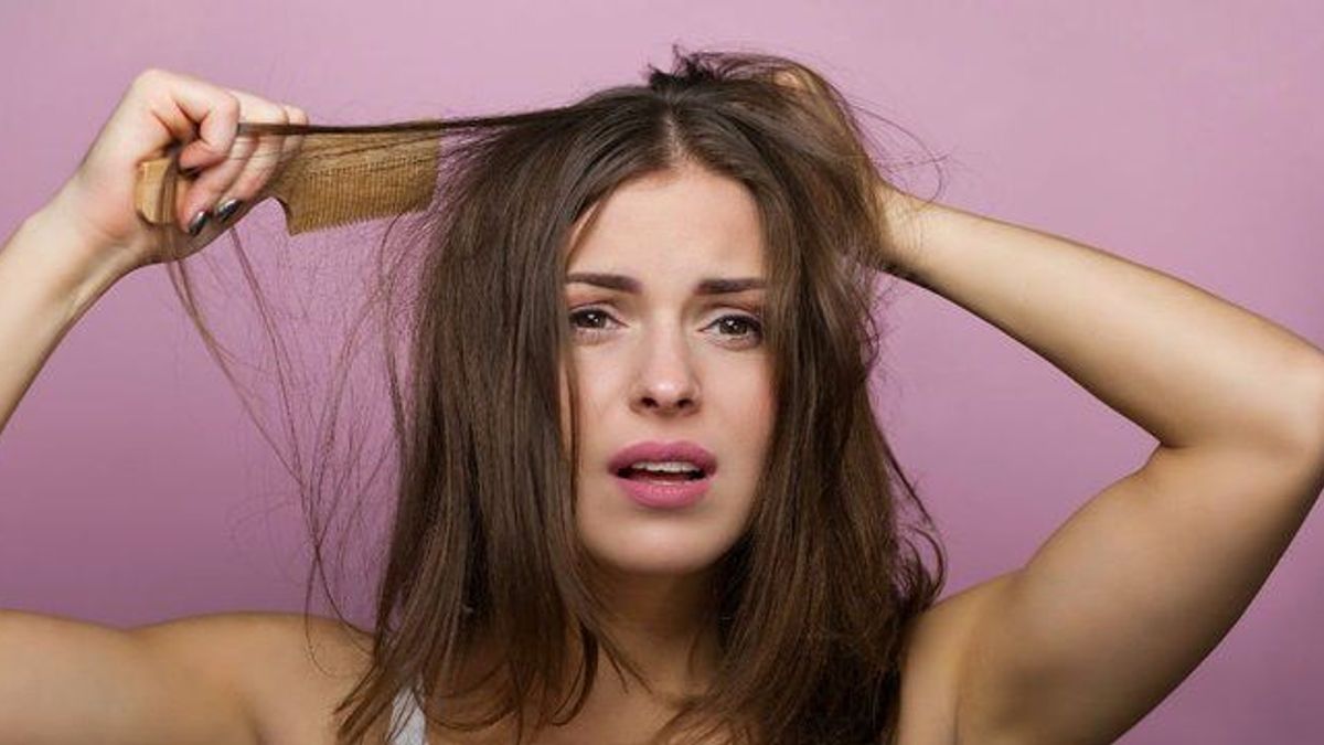 Ha ezeket a tüneteket tapasztalod, SOHA ne feküdj le vizes hajjal!