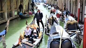 Így reagáltak a turisták a legelső fizetős napra Velencében