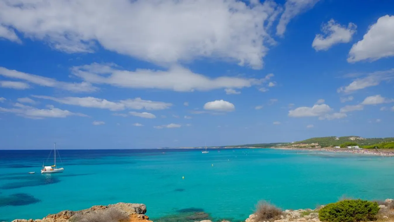 Egy brit turista életét vesztette a paradicsomi Menorca szigeténél
